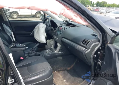 2015 Subaru Forester 2.5I Premium z USA, uszkodzony, nr VIN JF2SJADC6FH590488